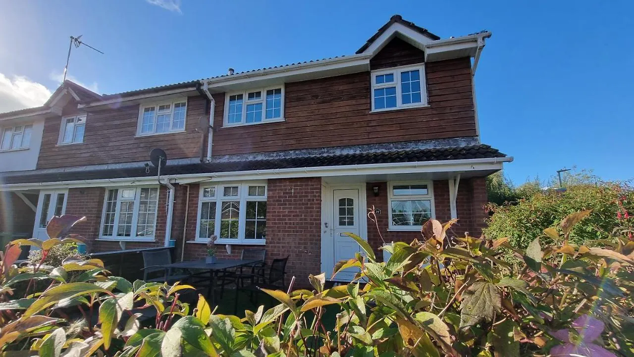 Haxby House By Switchback Stays Cardiff