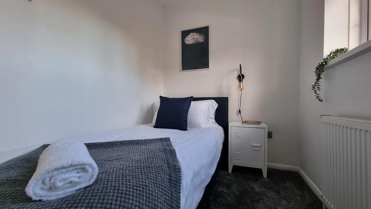 Haxby House By Switchback Stays Cardiff