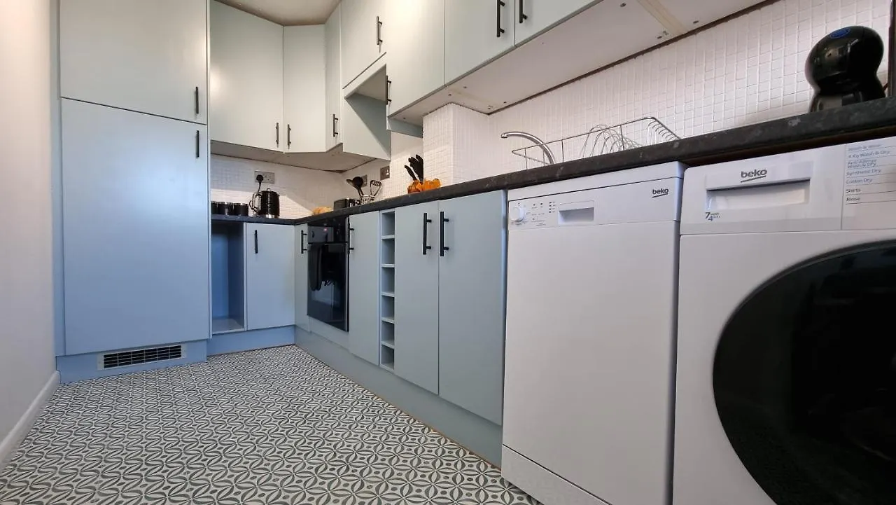 Haxby House By Switchback Stays Cardiff United Kingdom