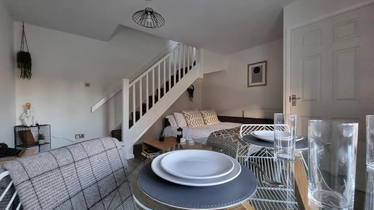 Haxby House By Switchback Stays Cardiff Apartment