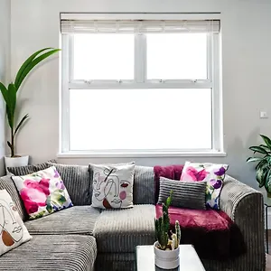35a Howard Gardens - Centre Apartment